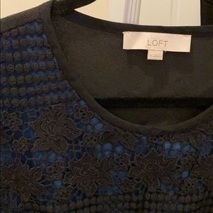 The prettiest Loft lace top NWOT